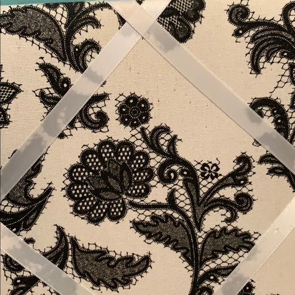 Pin board - Picture 2 of 3